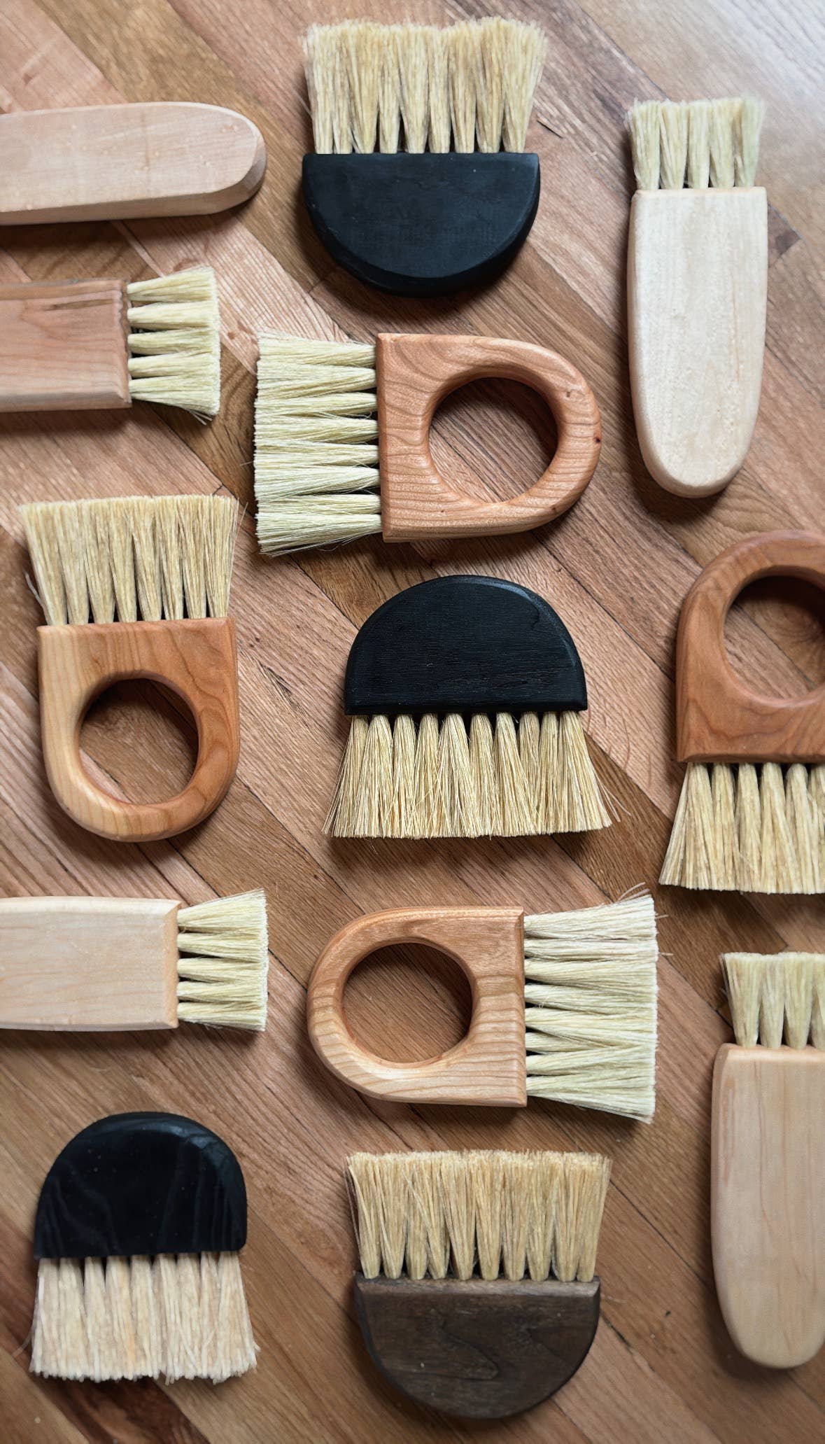 Shou Sugi Ban Ash Arc Brush