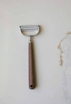Vegetable and Fruit Peeler