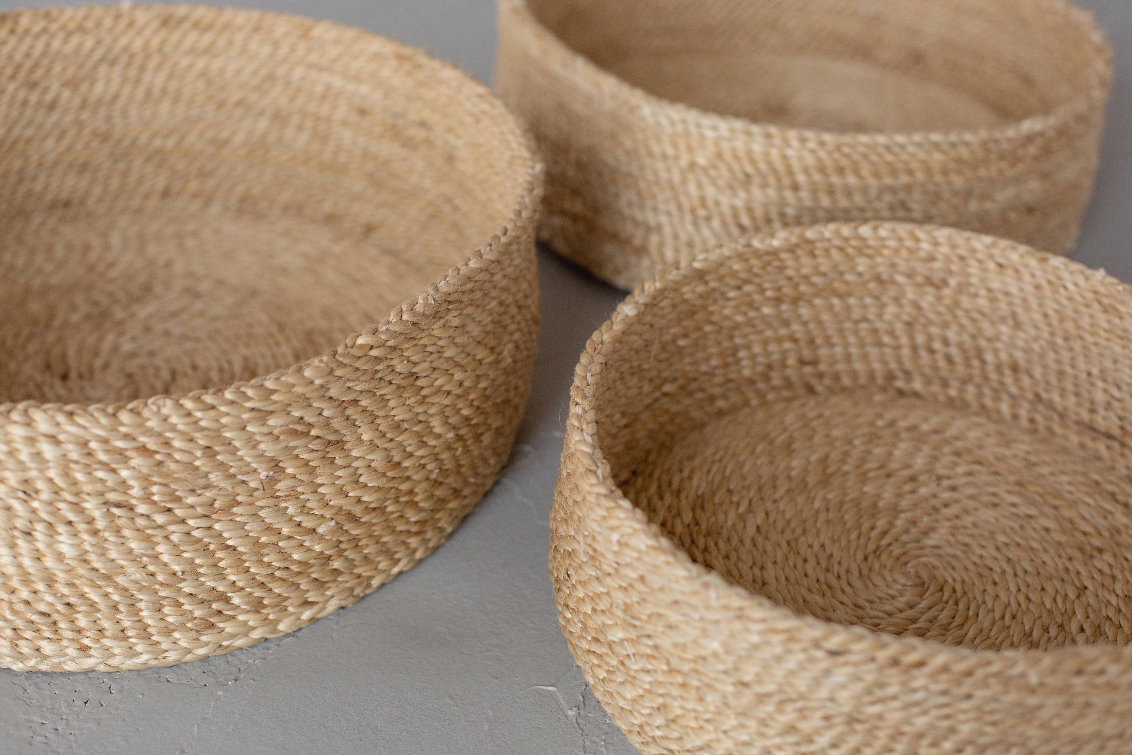 Round Tabletop Basket Trio, jute - natural